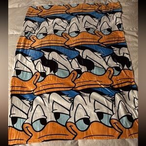 Donald Duck Patterned Blanket